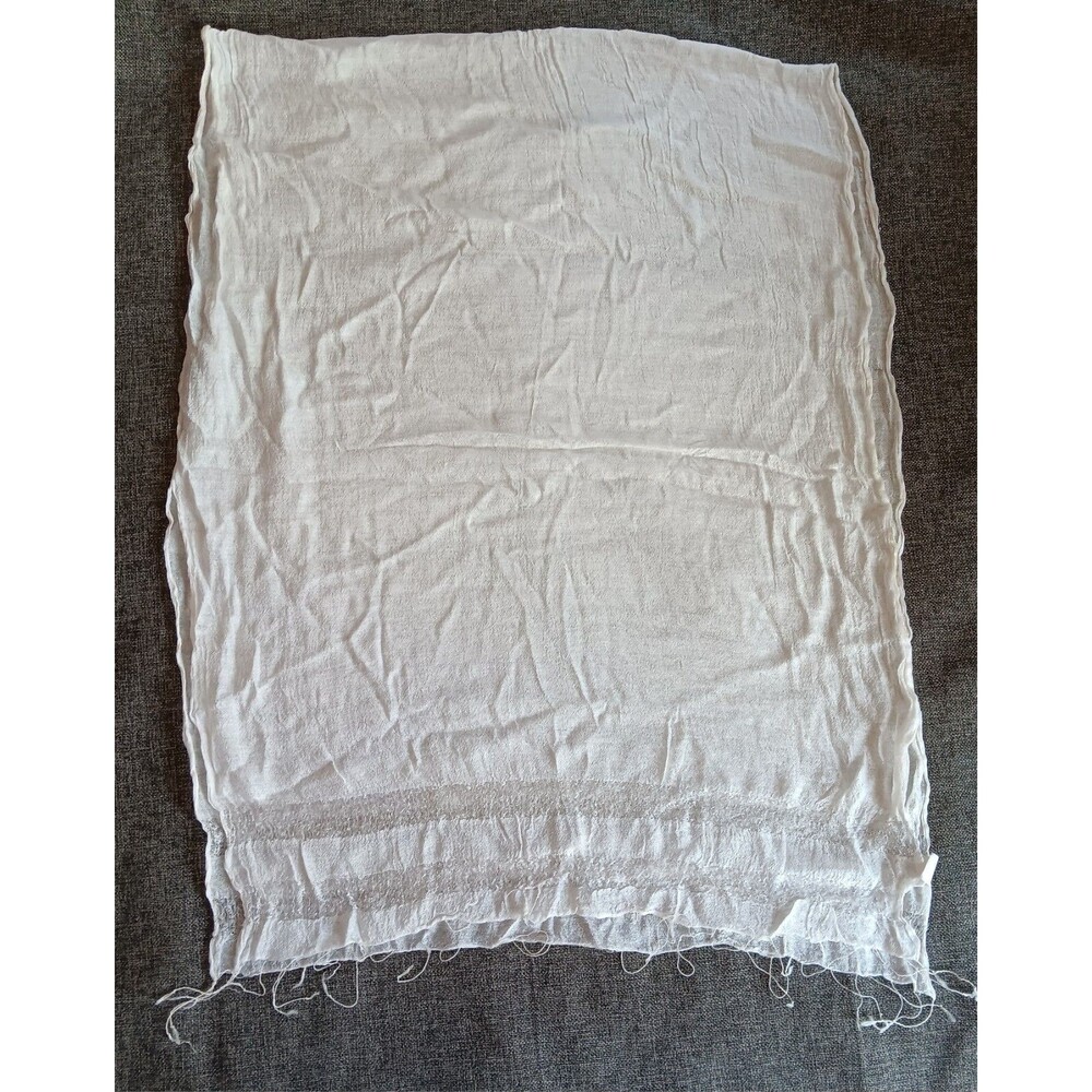 Scarf J FRANCIS Womans White 24 By 64 Cute lightweight 70% Viscose 30% Silk